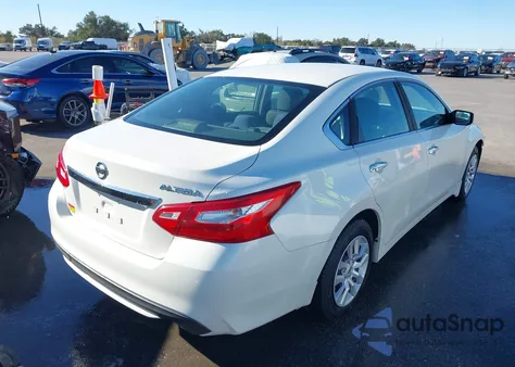 2016 Nissan Altima 2.5/2.5 S/2.5 Sl/2.5 Sr/2.5 Sv z USA, uszkodzony, nr VIN 1N4AL3AP7GN366548